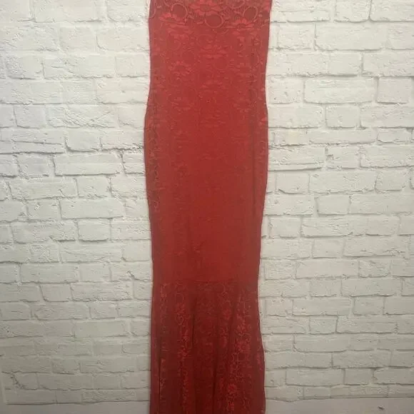 Red Lace Mermaid Style Bodycon Cocktail Evening Dress - Picture 3 of 6